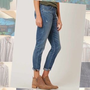 Lucky Brand slim boyfriend jeans